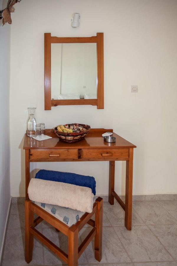 Hill Of Calm Hotell Triopetra Eksteriør bilde