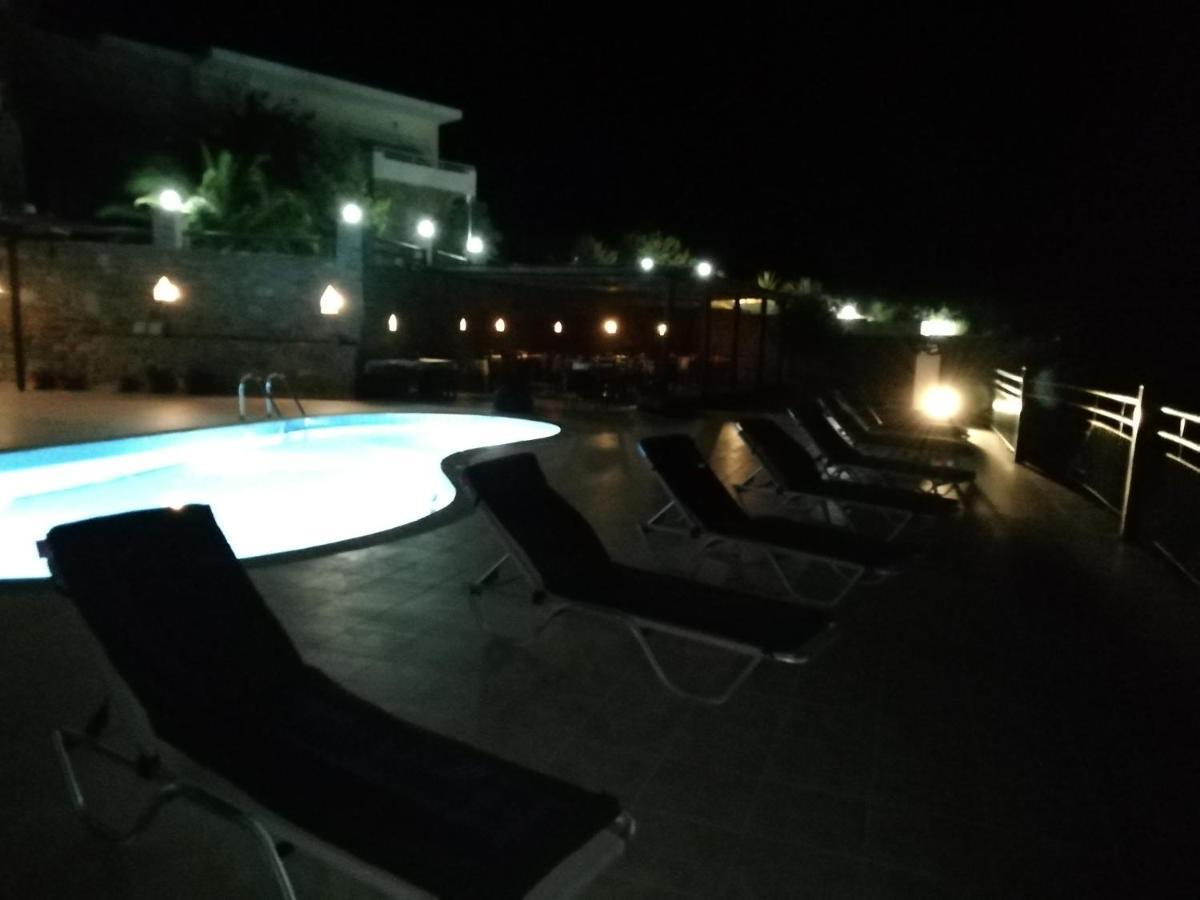 Hill Of Calm Hotell Triopetra Eksteriør bilde