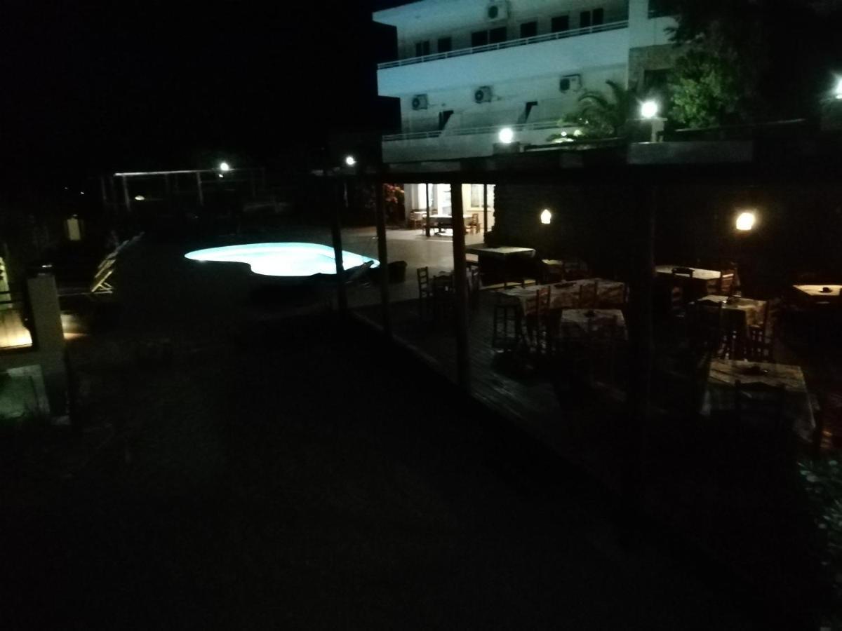 Hill Of Calm Hotell Triopetra Eksteriør bilde